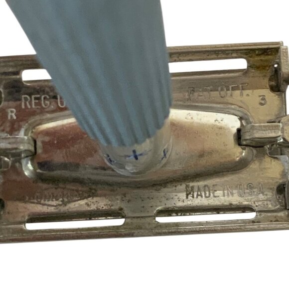 Vintage Lady Gillette Blue Atomic Starburst Safety Razor Twist To Open 1960s USA - Picture 3 of 5